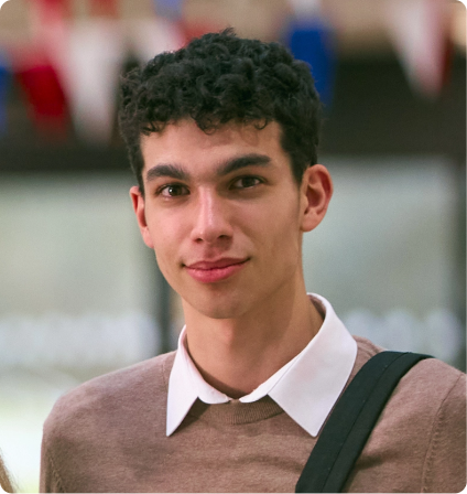 Photo of Thando M. ’23